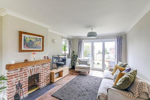 52 Glebe Hyrst, South Croydon, CR2 9JF