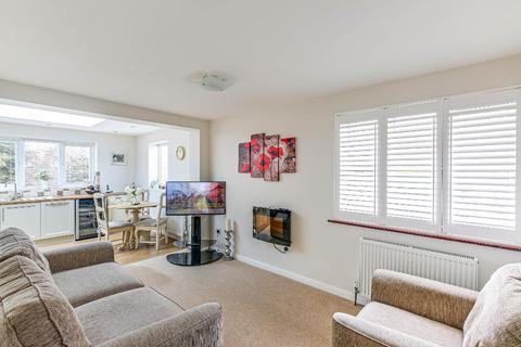 7 Albert Road, Warlingham, CR6 9EP