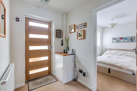 7 Albert Road, Warlingham, CR6 9EP