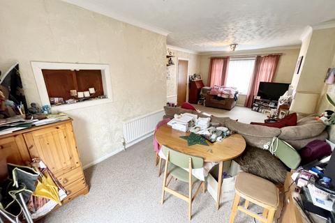 21 Brierley Close, Dunstable, LU6 3NB