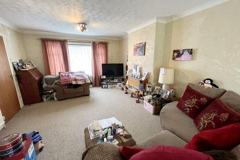 21 Brierley Close, Dunstable, LU6 3NB