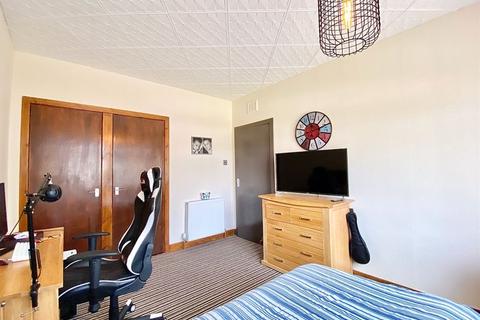 37 St. Cuthberts Road, Prestwick, KA9 2EA