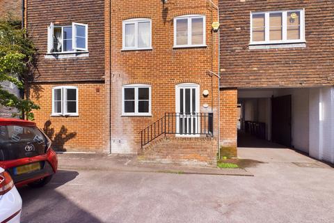 1 bedroom flat for sale, Rosiers Court, 46 St. Dunstans Street, Canterbury, Kent, CT2 8DA