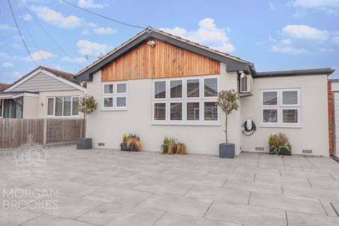 2 bedroom bungalow for sale, Limetree Road, Canvey Island