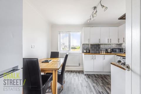 108 Bevan Way, Hornchurch, RM12 6DT