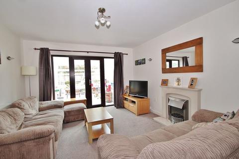 1b Judds Close, Witney, OX28 2JY