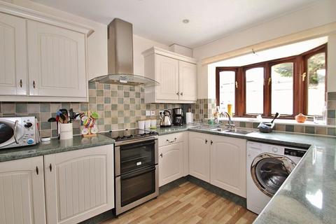 1b Judds Close, Witney, OX28 2JY