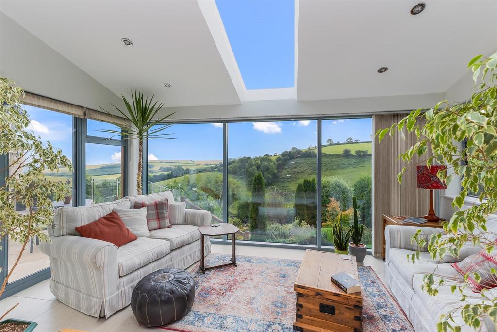 4. Sun Room.jpg