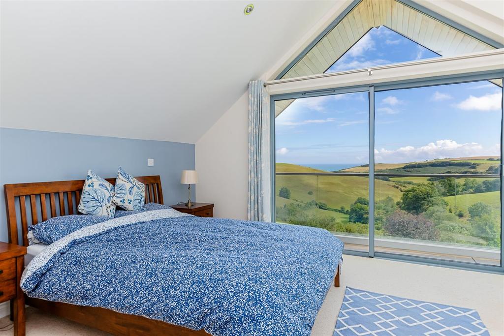 Master Bedroom.jpg