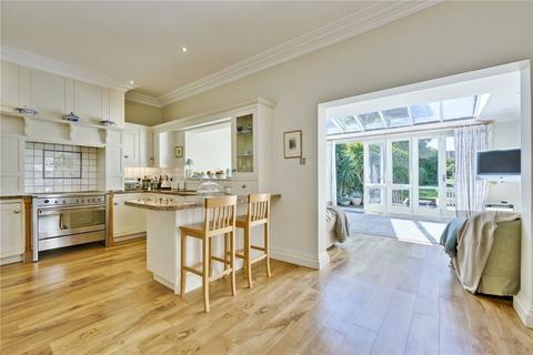 16 Arnison Road, East Molesey, KT8 9JJ
