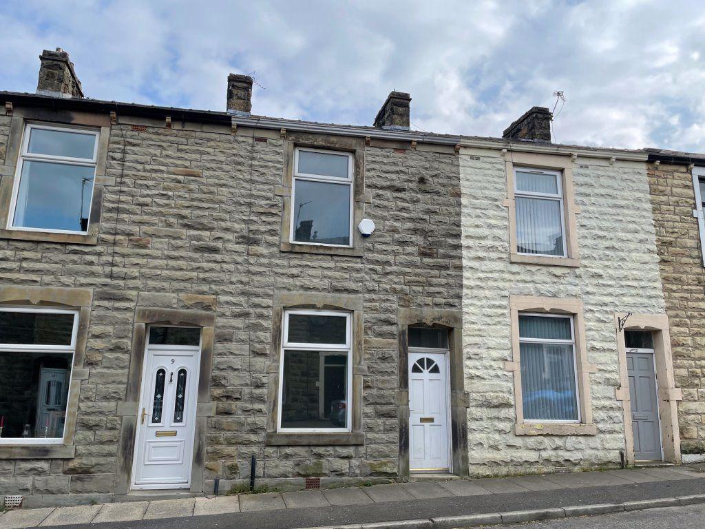 Bridge Street, Rishton, Lancashire 2 bed terraced house £425 pcm (£98 pw)