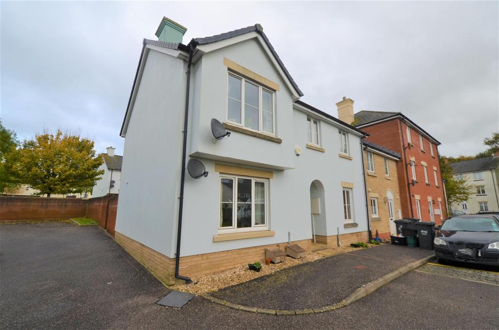 Westaway Heights, Barnstaple 2 bed flat £165,000