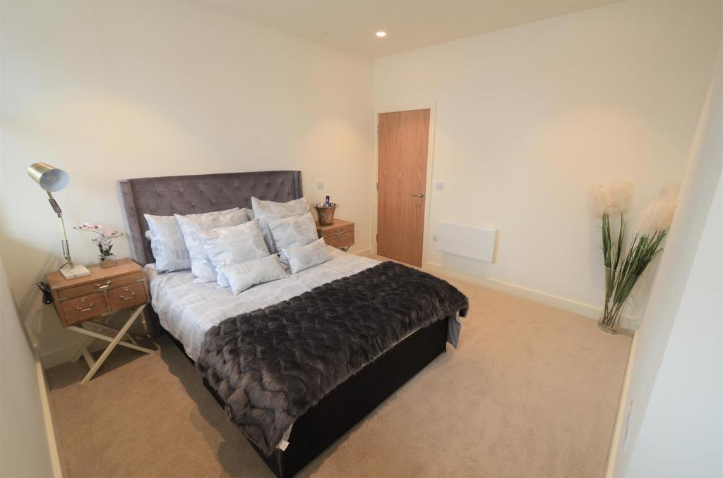 Queens Street, Barnstaple 2 bed apartment £225,500