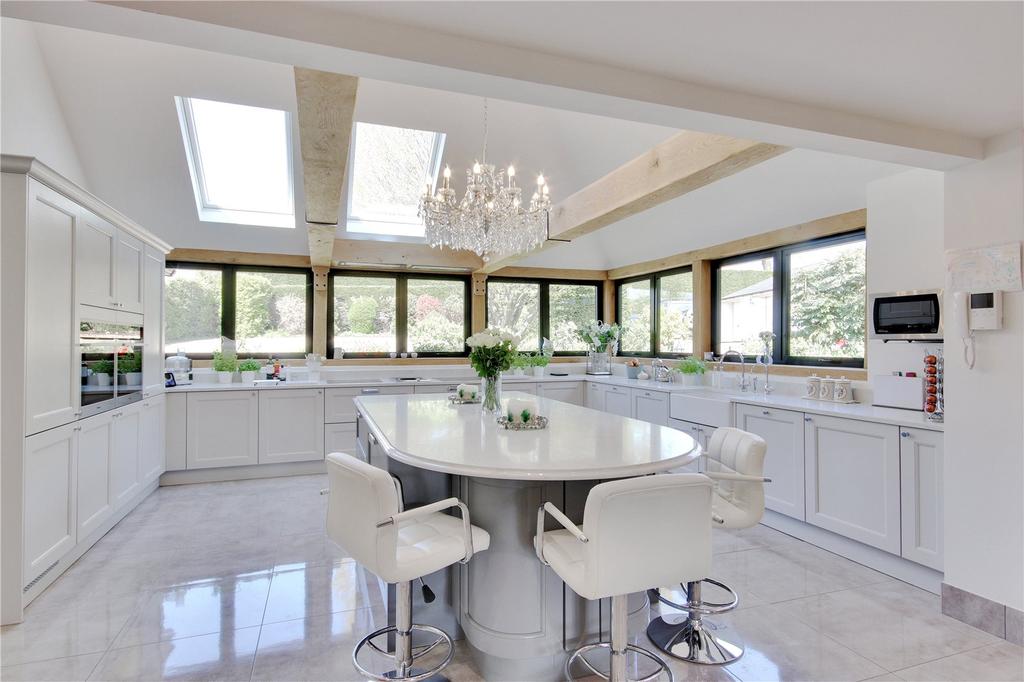 Kitchen/Breakfast Rm