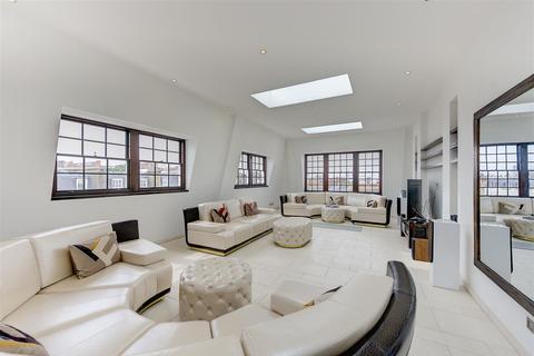 Flat 8, 4 Lyall Street, London, SW1X 8DW