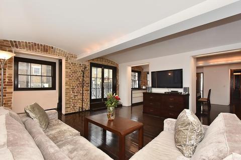 Flat 4, 4 Lyall Street, London, SW1X 8DW