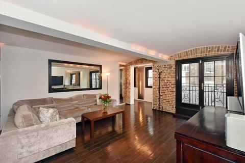 Flat 4, 4 Lyall Street, London, SW1X 8DW