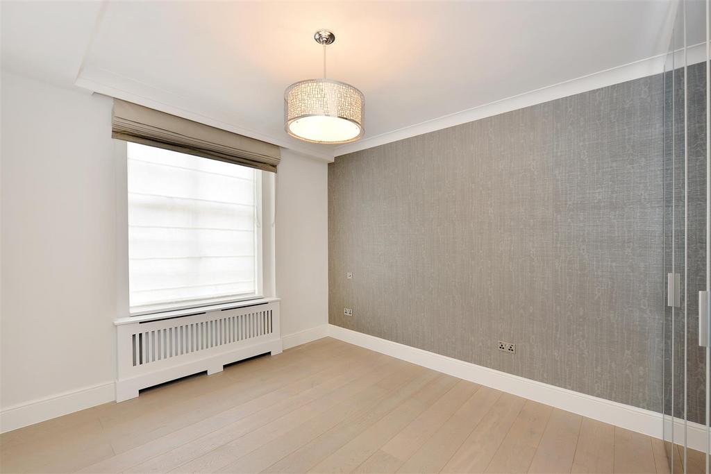 Bedroom 2 .JPG
