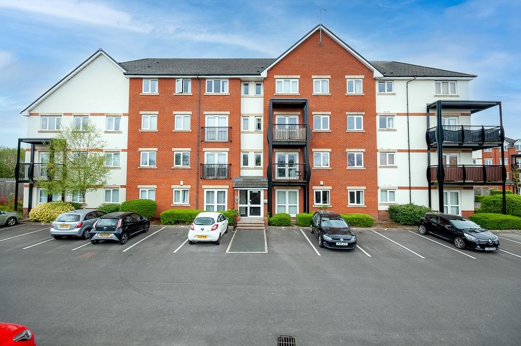 Gladstone Street, Warrington, WA2 2 bed apartment £100,000