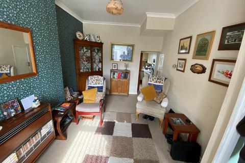 6 Victoria Crescent, Llandovery, SA20 0YE