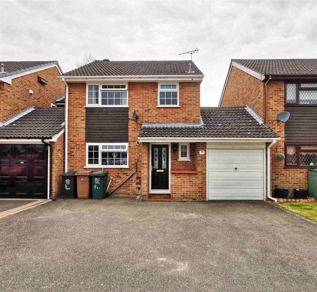 Yew Tree Road, Hatton, Derby 3 bed link detached house £225,000