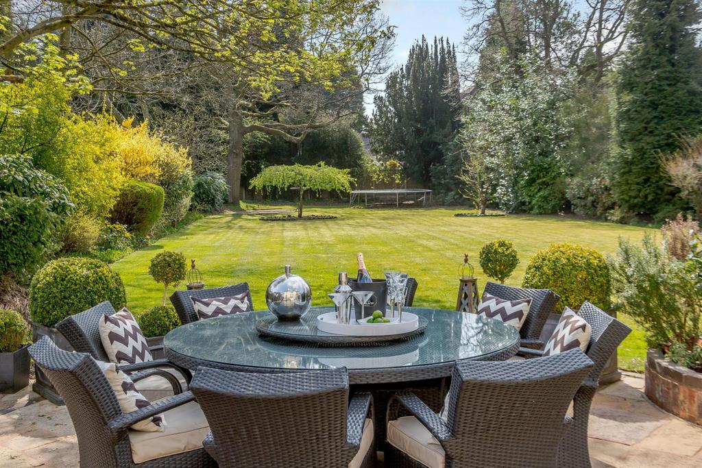 Foley Road East, Sutton Coldfield 6 bed house £1,350,000
