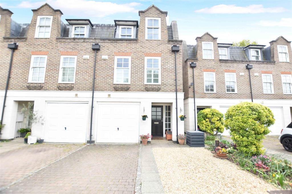 Abbey Mews, Isleworth/Syon Park 3 bed end of terrace house £750,000
