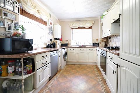 64 Sutherland Road, Belvedere, DA17 6JR