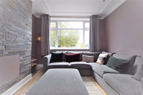 39 Brian Crescent, Leeds, LS15 7PL