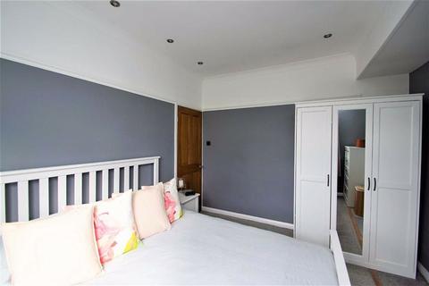 39 Brian Crescent, Leeds, LS15 7PL