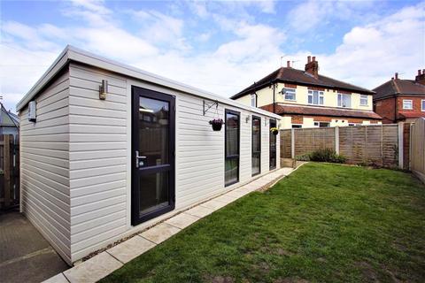 39 Brian Crescent, Leeds, LS15 7PL