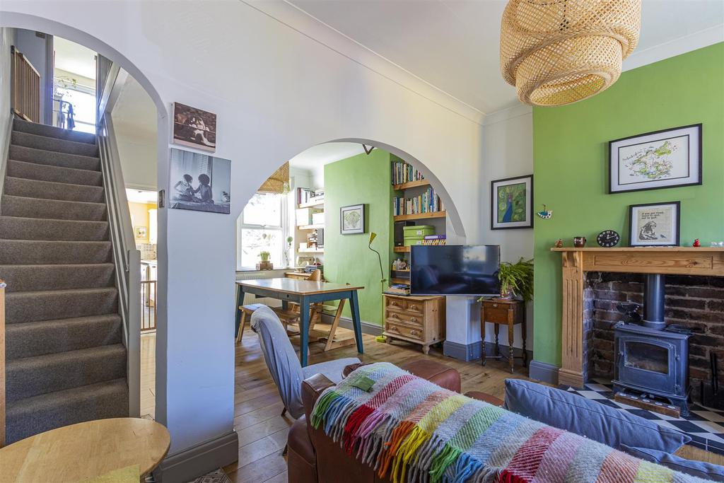 Inverness Place 112-11.jpg