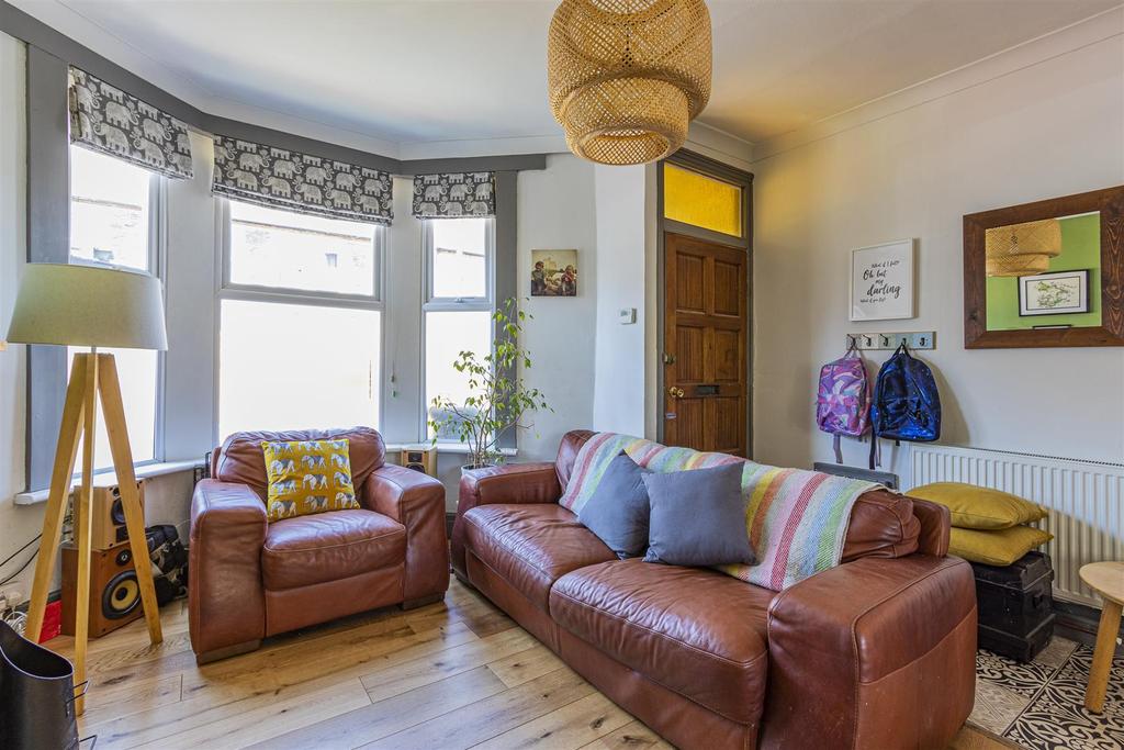 Inverness Place 112-12.jpg