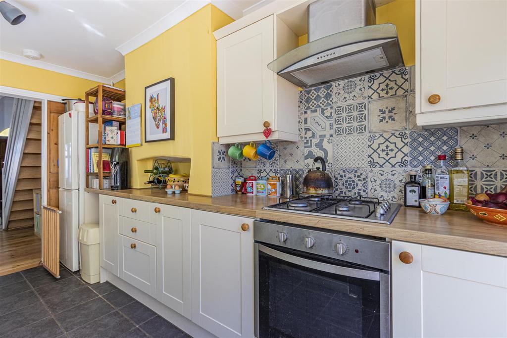 Inverness Place 112-17.jpg