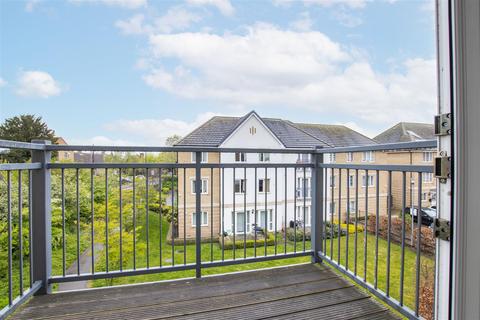 Flat 5, Sporton Court, 49 Drapers Road, Enfield, EN2 8GZ