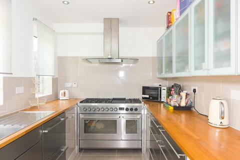 31 Shortcroft Road, Epsom, KT17 2EW