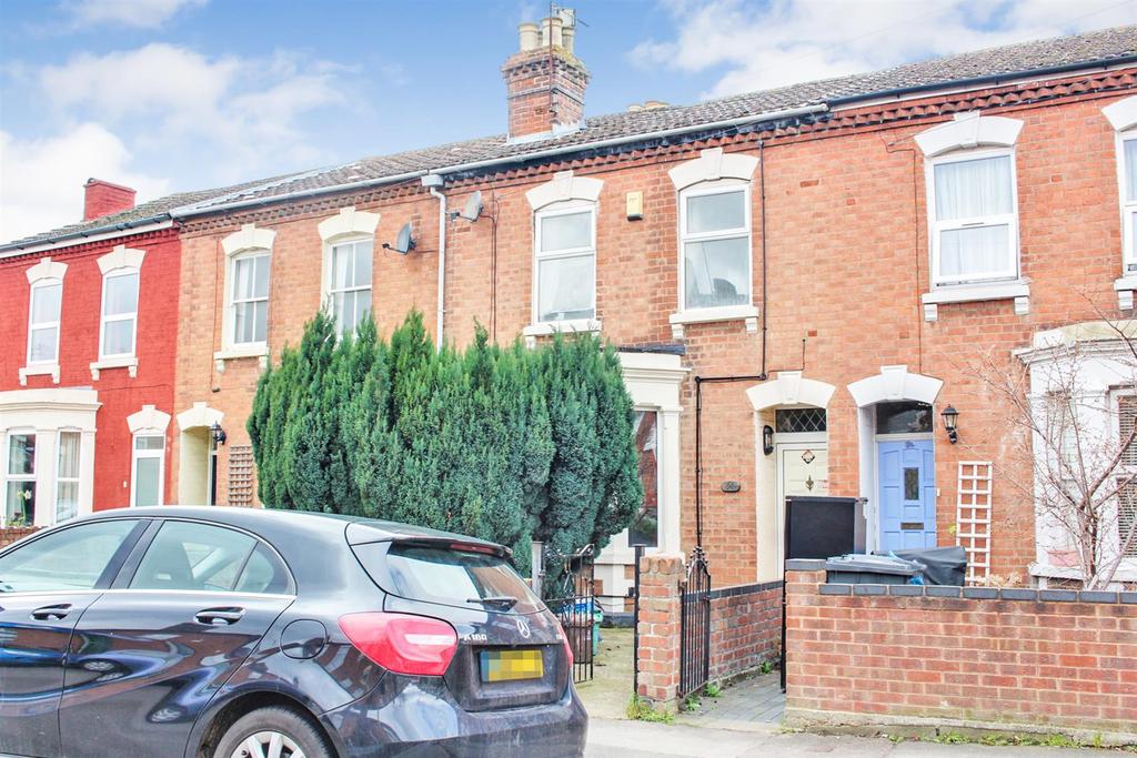 Oxford Road, Gloucester 3 bed terraced house £189,950