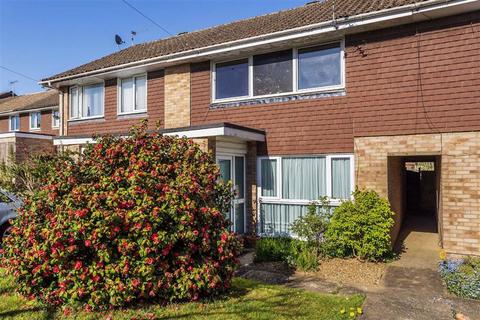65 Home Park, Oxted, RH8 0JS