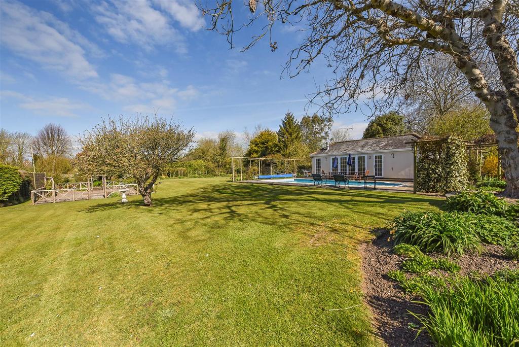 Pool House