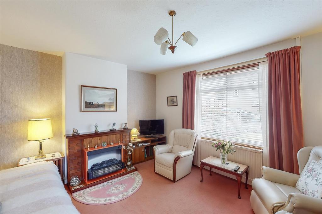 Kinloch Terrace, Perth 3 bed semidetached house £135,000