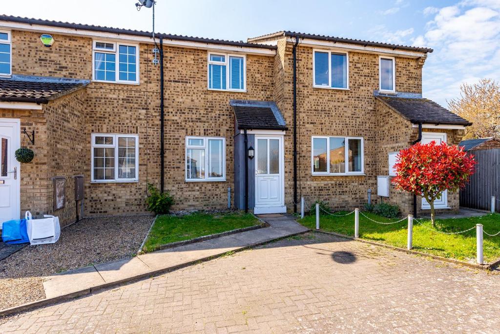 Tatsfield Close, Rainham, Gillingham 2 bed terraced house £240,000