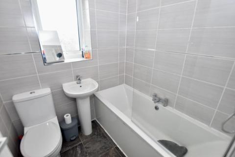 18 Ambleside, Coventry, CV2 2GD