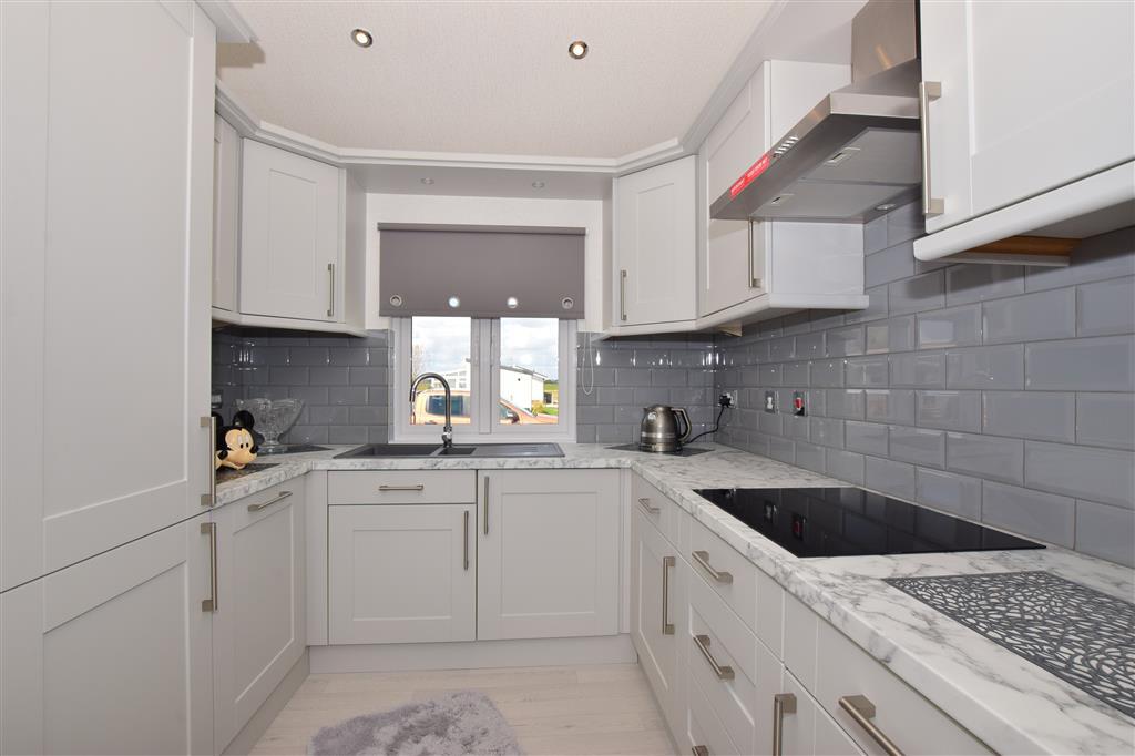 Kitchen/ Dining Area