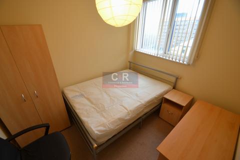 2 bedroom apartment to rent, Trinity Court, Hulme, Manchester, M15 6AR