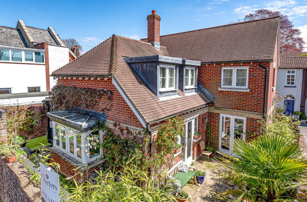 Upper Basingwell Street, 3 bed detached house £575,000