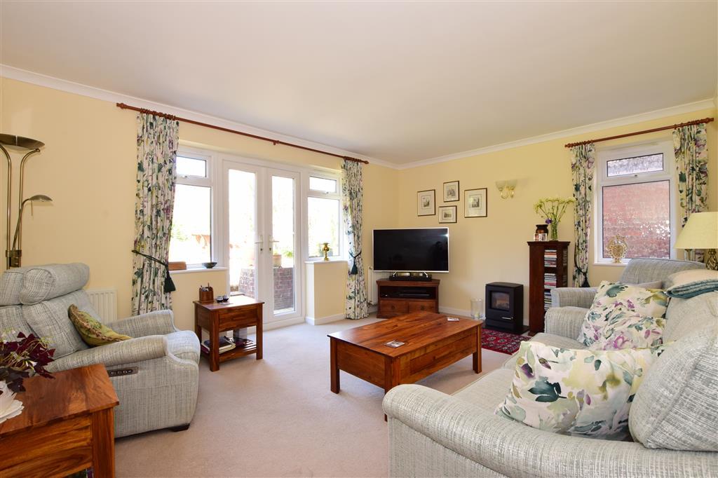 Pulens Lane, Sheet, Nr Petersfield, Hampshire 4 bed detached house £