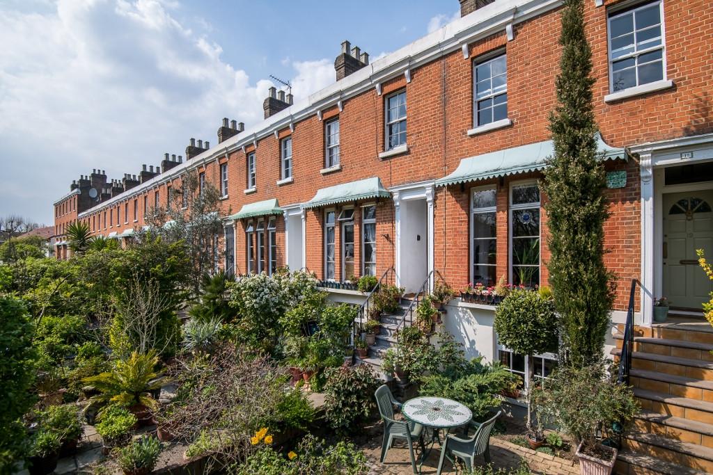 Clifton Crescent, Peckham, London, SE15 3 bed terraced house £800,000