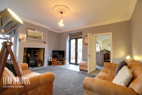 142 Cross Hill, Ecclesfield, Sheffield, S35 9WU