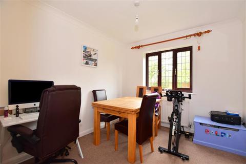 22 Cavendish Way, Basildon, SS15 4ET
