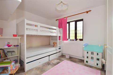 22 Cavendish Way, Basildon, SS15 4ET